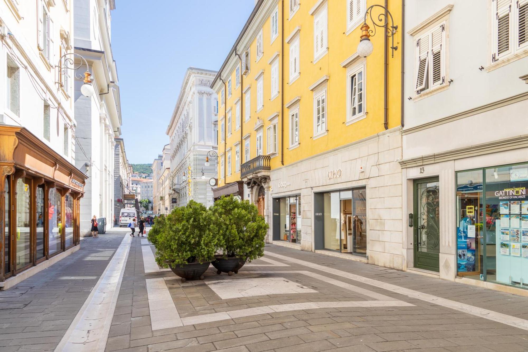 Rifugio Wilde, A Trieste Centro Con Parcheggio 외부 사진