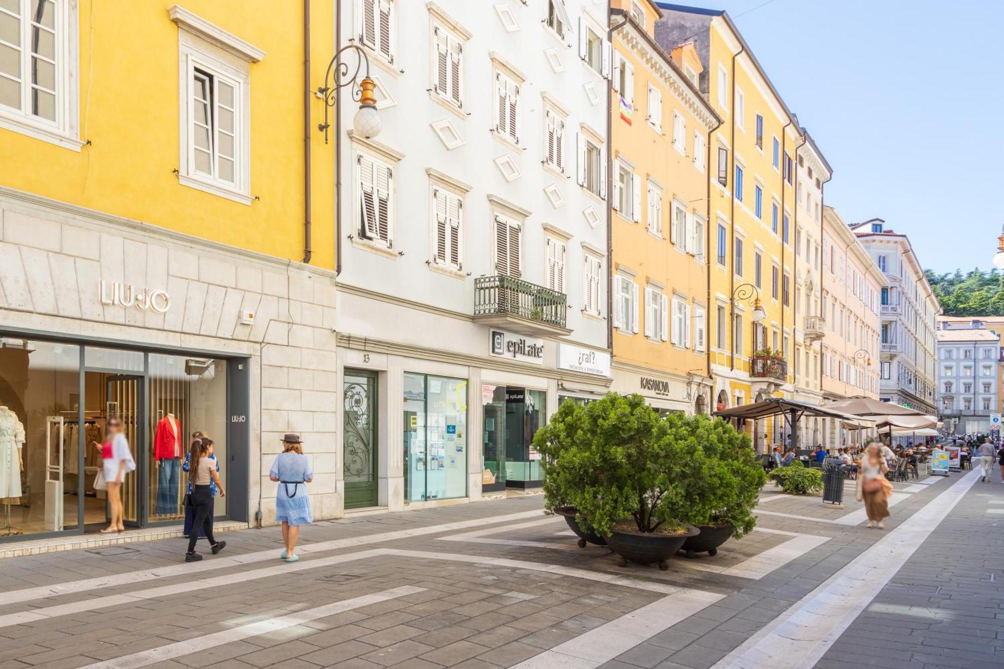 Rifugio Wilde, A Trieste Centro Con Parcheggio 외부 사진